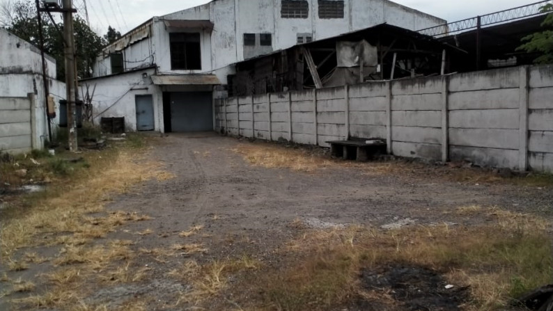 Dijual Cepat Pabrik Gudang Kawasan Industri di Jalan Raya Krikilan, Gresik