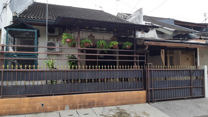 Rumah Bagus Di Kenari Bintaro Jaya Sektor 2