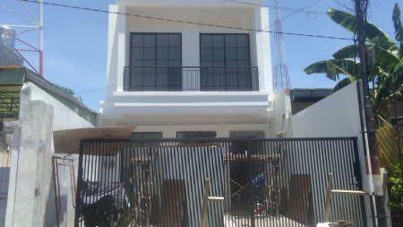 Rumah dijual Simpang Darmo Permai Selatan