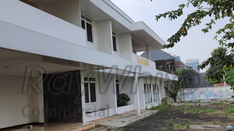 Rumah 2 lantai Sisingamangaraja Kebayoran Baru Harga Menarik Huk Siap Huni Parkir Luas