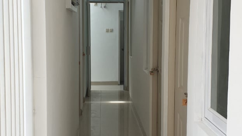 RUMAH KOST 5 KAMAR HANYA BEBERAPA METER DARI KAMPUS UKDW DAN RS BETHESDA