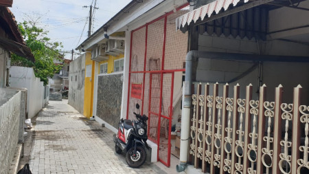RUMAH KOST 5 KAMAR HANYA BEBERAPA METER DARI KAMPUS UKDW DAN RS BETHESDA