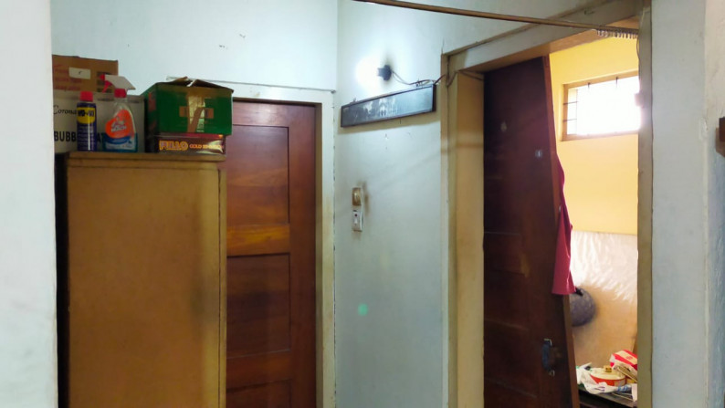 RUMAH TINGGAL DI JL JEND AHMAD YANI SPBU MENOWO MAGELANG