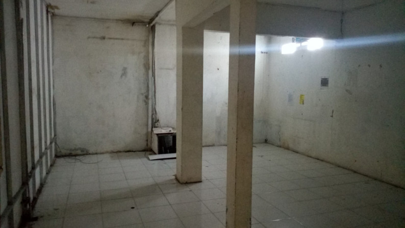 RUANG USAHA 1LANTAI, STRATEGIS, DI JL HOS COKROAMINOTO, YOGYAKARTA