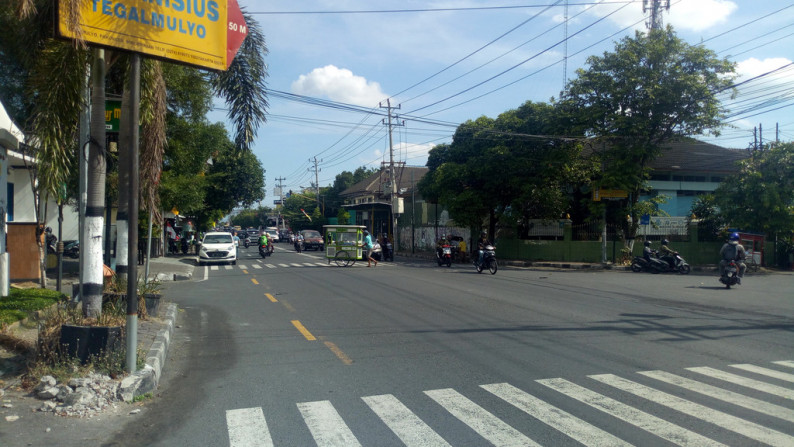 RUANG USAHA 1LANTAI, STRATEGIS, DI JL HOS COKROAMINOTO, YOGYAKARTA