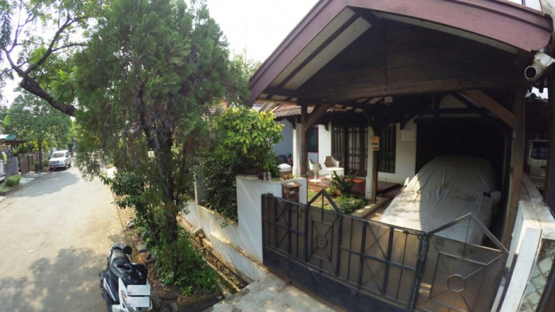 Rumah dengan Lokasi Bagus  di Camar Bintaro Jaya