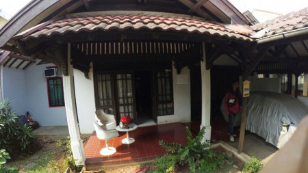 Rumah dengan Lokasi Bagus  di Camar Bintaro Jaya
