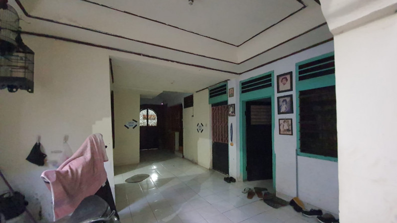 Dijual Rumah + Kos-kosan + Warung @Jagakarsa Raya