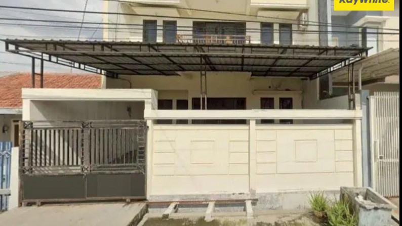 Dijual Rumah 2 lantai di Manyar Tirtoyoso Selatan, Surabaya