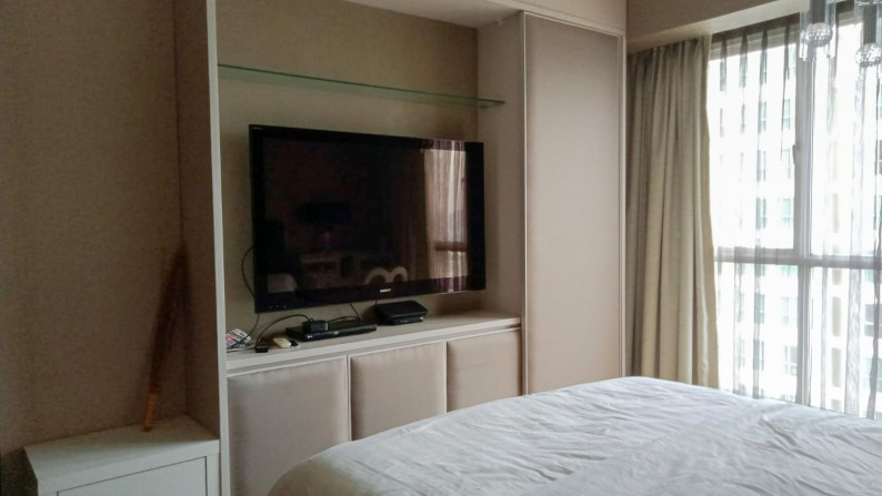 Apartment Gandaria Heights Type Loft 3BR Full Furnished Classic Glamor Design Kebayoran Lama