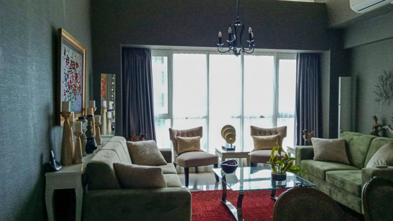 Apartment Gandaria Heights Type Loft 3BR Full Furnished Classic Glamor Design Kebayoran Lama