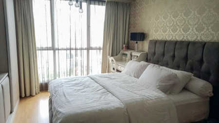 Apartment Gandaria Heights Type Loft 3BR Full Furnished Classic Glamor Design Kebayoran Lama