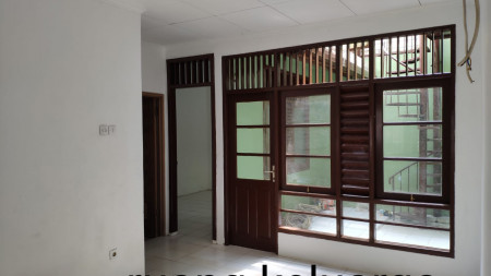 Rumah Siap Huni dan Strategis @Pisok, Bintaro