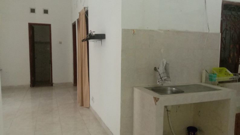 RUMAH TINGGAL MINIMALIS DALAM PERUMAHAN NANDAN REGENCY DEKAT RINGROAD UTARA