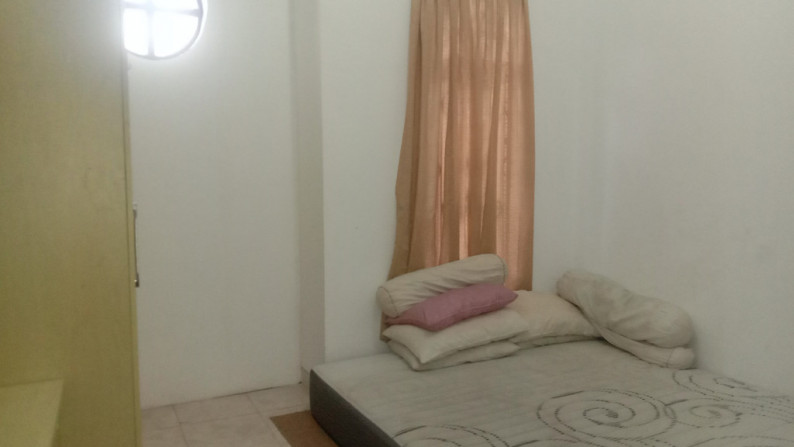 RUMAH TINGGAL MINIMALIS DALAM PERUMAHAN NANDAN REGENCY DEKAT RINGROAD UTARA