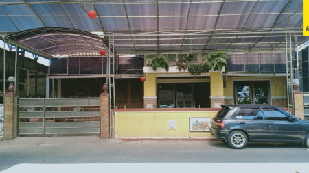 Dijual Rumah dan Gudang di Raya Awikoen Madya Mulya, Gresik
