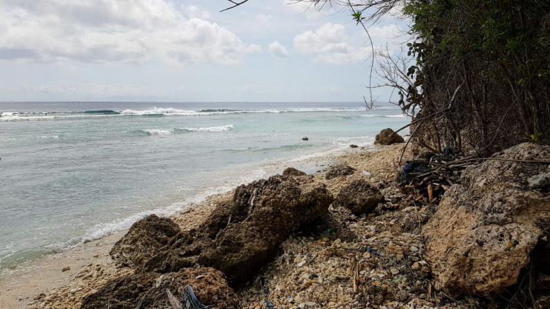 Nusa Penida Bali, Batumaulapan, tanah kavling di pinggir jalan utama view beach