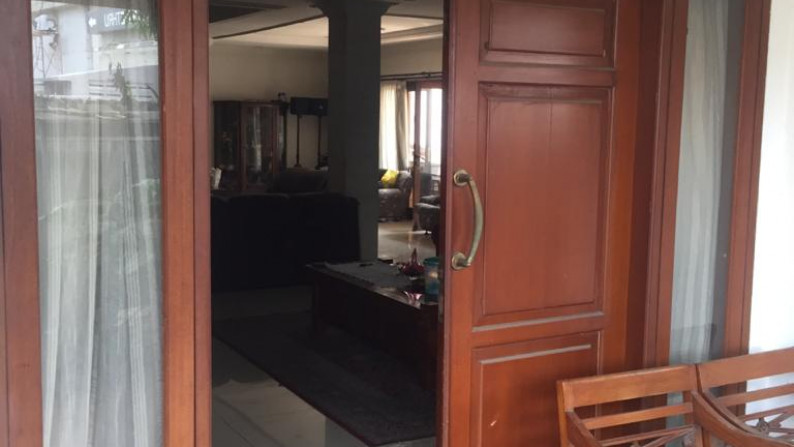 Rumah MEWAH dan Lokasi Strategis @Kemang, Jakarta Selatan