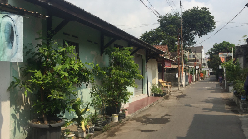 TANAH SELUAS 1188 METER PERSEGI, DI JL TAMANSISWA, MERGANGSAN, YOGYAKARTA