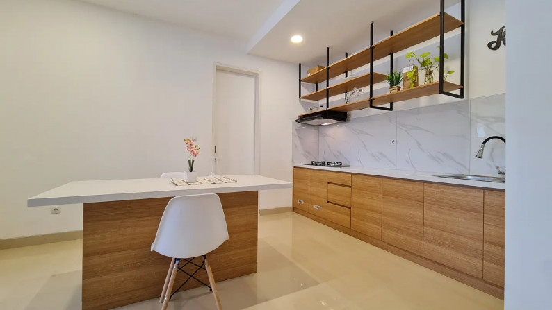 Rumah Baru Hoek Di Puspita Loka BSD City