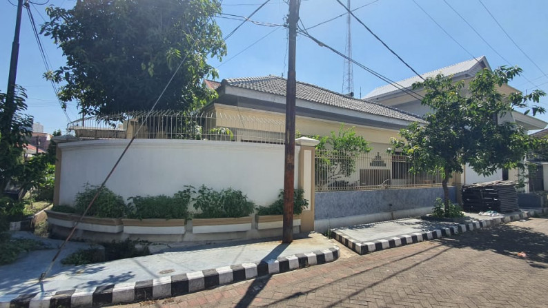 Rumah dijual Simpang darmo permai selatan