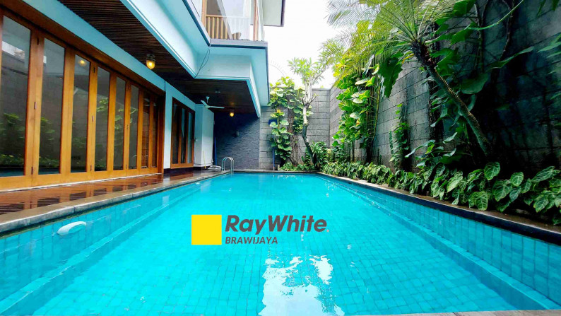 RUMAH BRAWIJAYA, KEBAYORAN BARU, SIAP HUNI, LINGKUNGAN TENANG, PRIVATE POOL