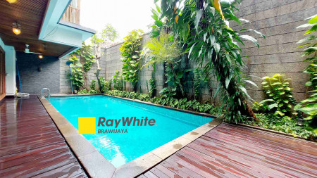 RUMAH BRAWIJAYA, KEBAYORAN BARU, SIAP HUNI, LINGKUNGAN TENANG, PRIVATE POOL