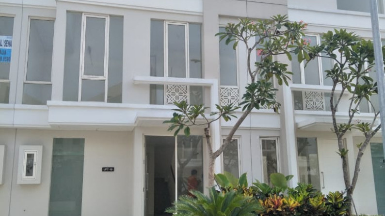 FOR RENT RUMAH GRAND PAKUWON,SBY BARAT-TANDES