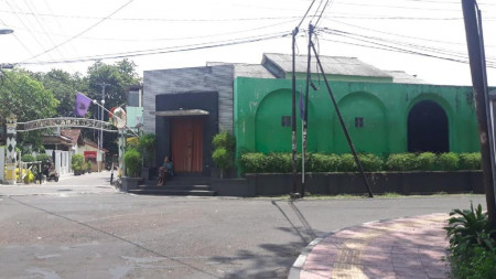 TANAH BONUS BANGUNAN DI JL AMRI YAHYA DEKAT HOTEL SARTIKA