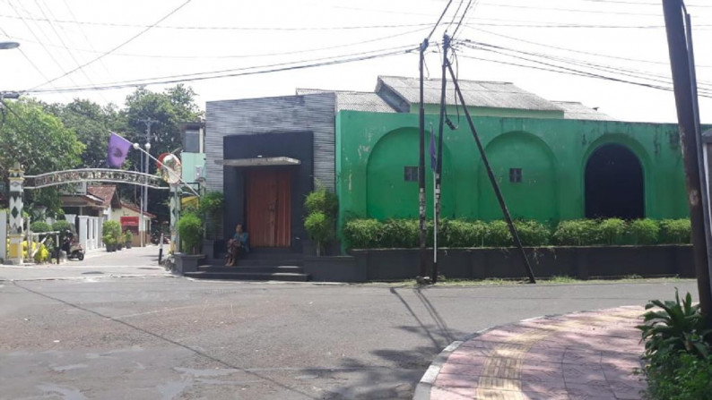 TANAH BONUS BANGUNAN DI JL AMRI YAHYA DEKAT HOTEL SARTIKA