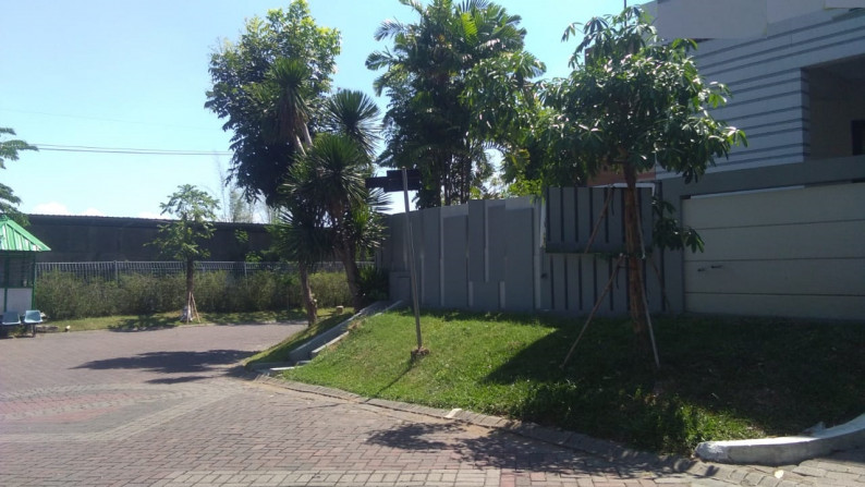 Rumah dijual Graha Family B Surabaya