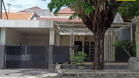 Rumah di Bendul Merisi Selatan, Surabaya