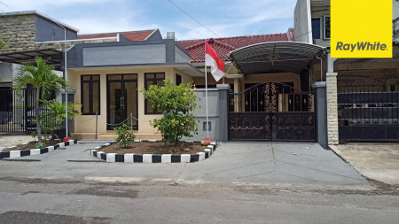 Rumah di Bendul Merisi DAS, Surabaya