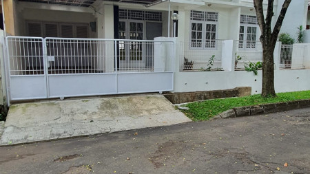 Disewakan Rumah Bagus Di Cilosari Bintaro Jaya Sektor 6