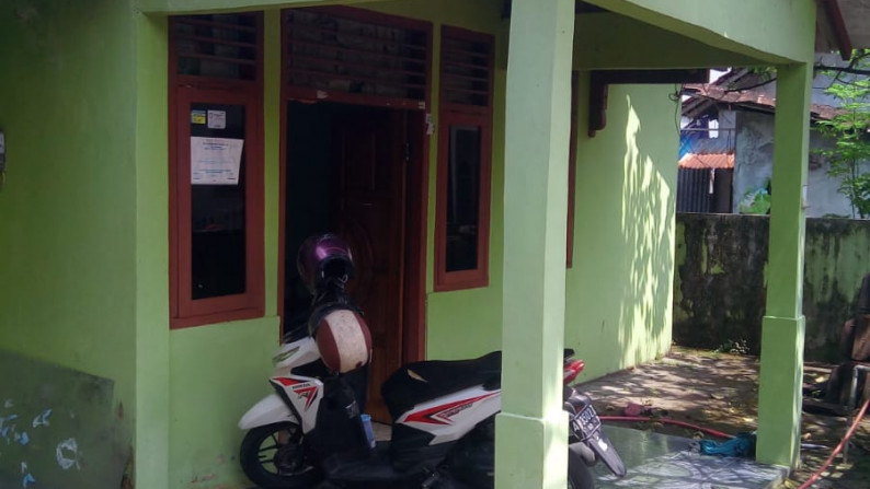 RUMAH TINGAL 4KAMAR DEKAT TRANSMART MAGUWOHARJO