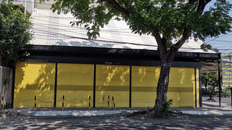 Rumah Usaha Eks Showroom di Raya Nginden, Surabaya