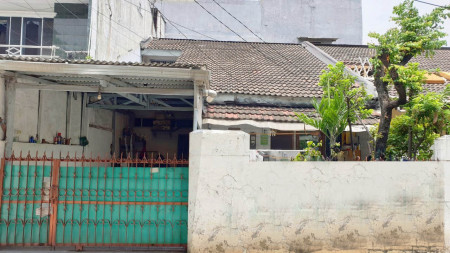 Rumah Standar Pondok Gading Utama, Kelapa Gading Luas 8x17m2