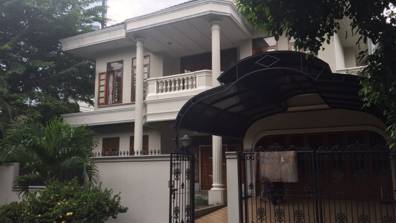 Rumah 4BR Full Furnished Kawasan Elite Mega Kuningan - Jakarta Selatan