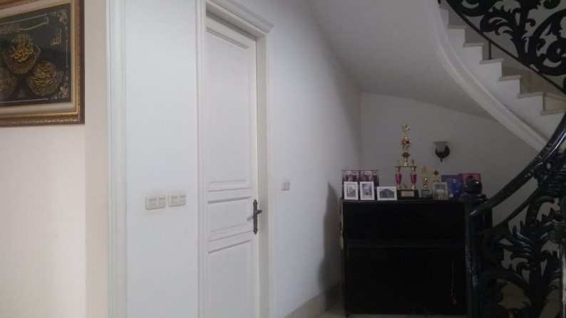 Rumah Modern 6BR Full Furnished Pondok Kelapa - Jakarta Timur