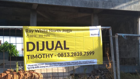 RUKO 2 LANTAI DI JL RAYA SOLO-YOGYAKARTA, DEPAN PASAR SAMBILEGI