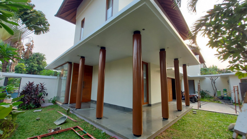 Rumah bagus mewah di gaharu cilandak