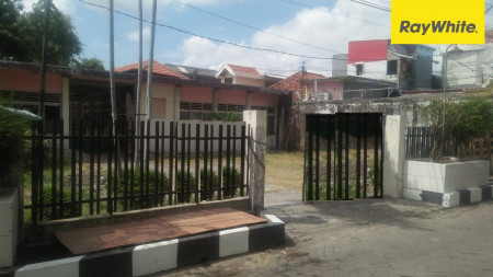 Rumah Hitung Tanah di Simo Tambaan Sekolahan, Surabaya