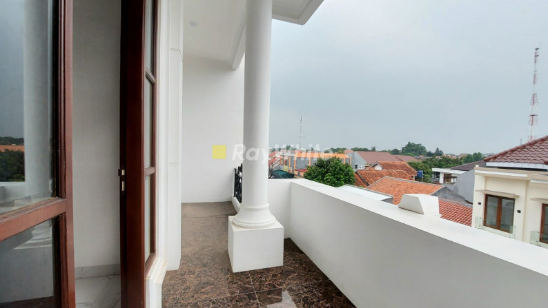 Rumah Brand New Modern Classic Style Di Lokasi Strategis Jagakarsa