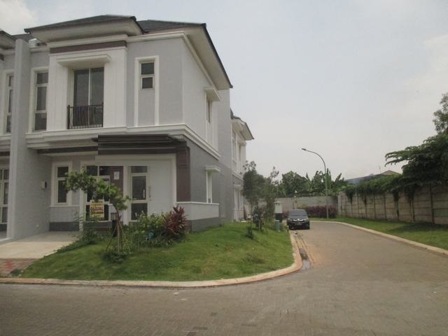 dijual rumah di the savia bsd city, strategis, kota tertata, akses mudah, fasilitas umum lengkap, siap huni.