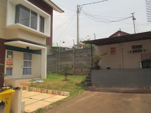 dijual rumah murah hanya 1.4 m nego sampai deal, strategis, murah siap huni, serpong green park serpong tangerang banten