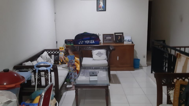 Ruko Bagus di Taman Surya 2, Kalideres, Jakarta Barat *0013-CHR*