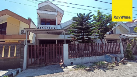 Rumah di Manyar Kertoadi, Surabaya