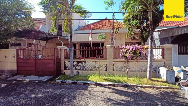 Rumah di Manyar Tirtoasri, Surabaya