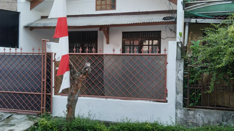 Rumah Bagus Di Puyuh Barat, Bintaro Jaya