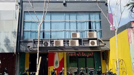 Ruko Strategis Pusat Kota di Nol Jalan Karimun Jawa, Surabaya